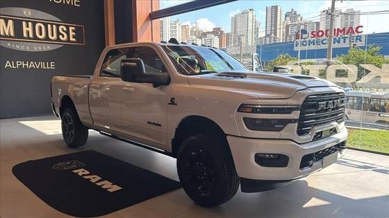 RAM 3500 6.7 I6 TURBO DIESEL LARAMIE NIGHT EDITION CD 4X4  AUTOMÁTICO